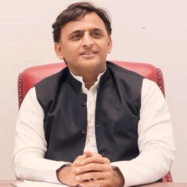 अखिलेश यादव रथ यात्रा